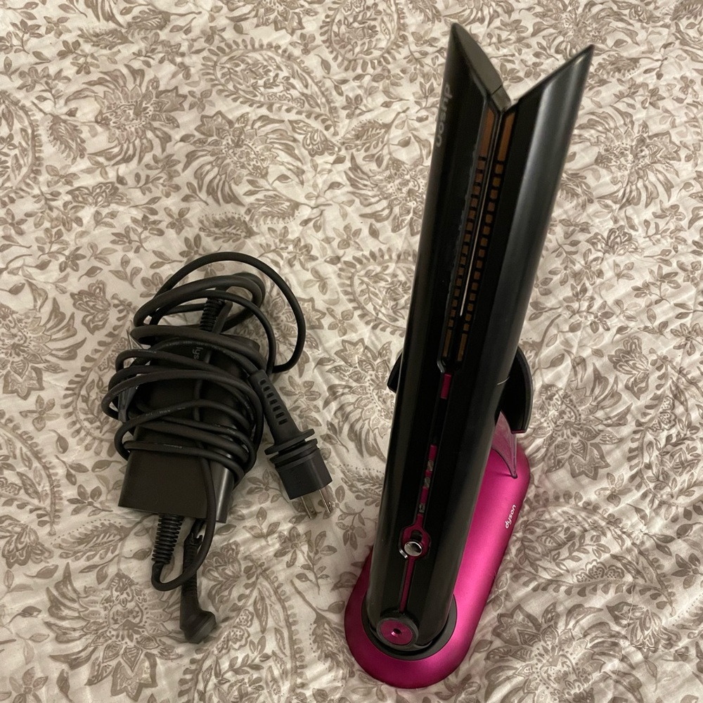 EUC Dyson Corrale Straightener